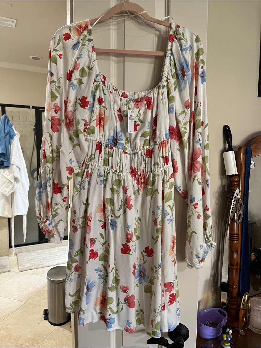 Large Old Navy White above knee Floral Dress with Red, Blue & Green Print